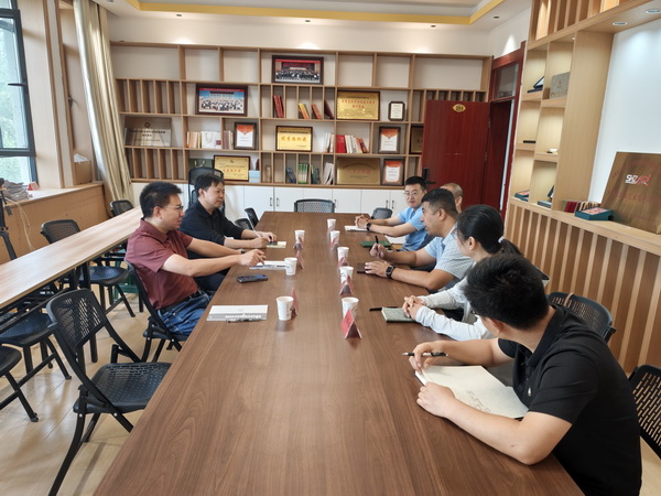 与塔里木大学招生就业处座谈3.jpg