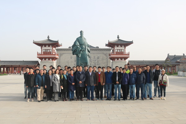 cf4281b6c40a43b5a27f17d6d74bfdc7.jpg 444.jpg