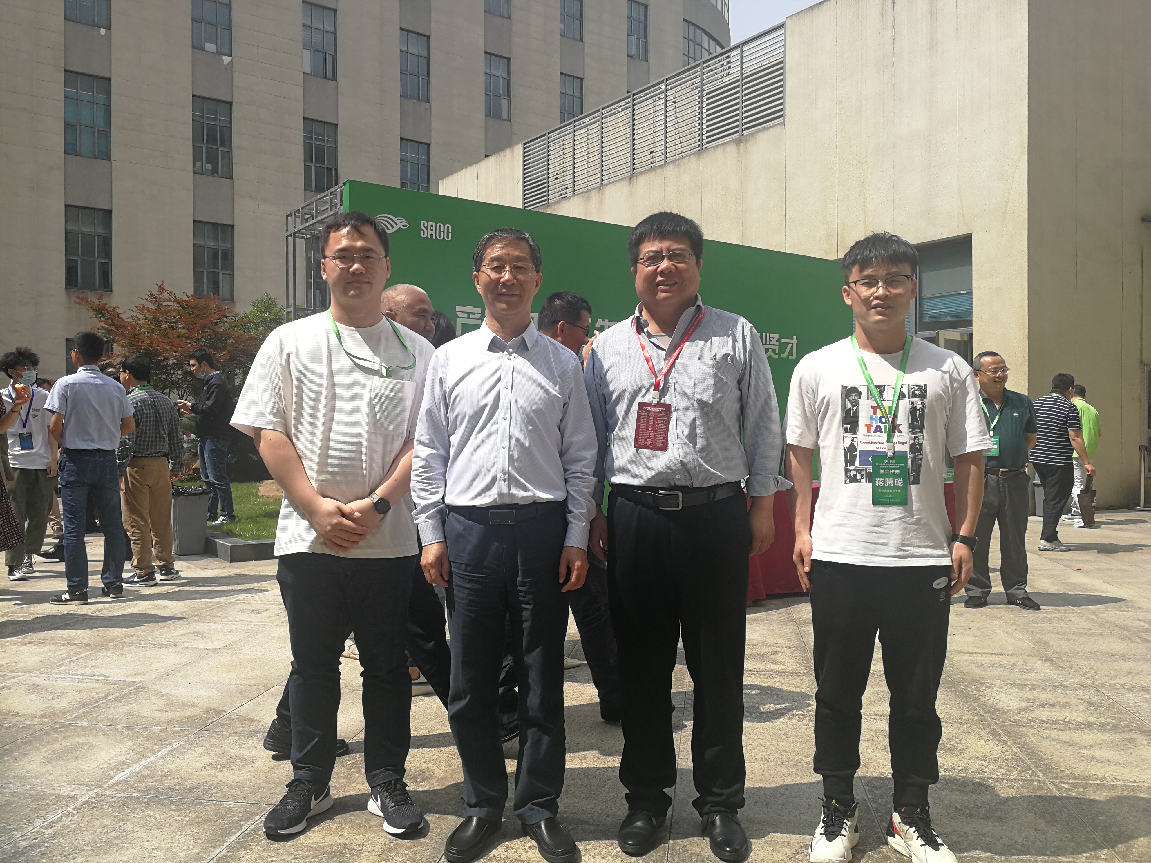 05cd395e2e9249659c26ea4f29c9cb50.jpg 05cd395e2e9249659c26ea4f29c9cb50.jpg