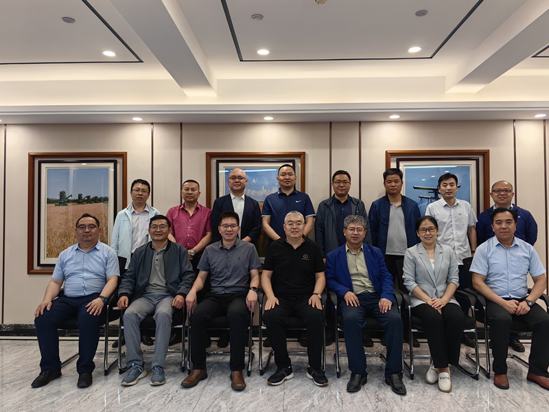 7a5351bdb9274951a4186302ce97e397.jpg 哈尔滨校友_副本.jpg