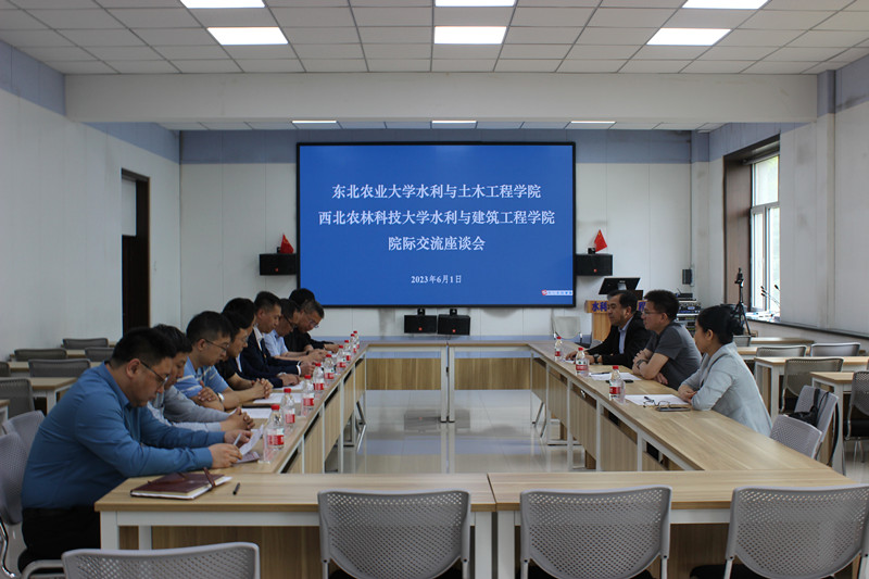 8ac273f881f5492598519f540307d5a9.jpg 东农2_副本.jpg